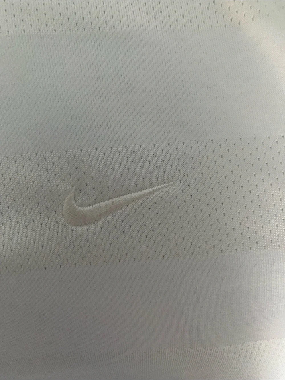 Nike t shirt dri fit (men’s size small)